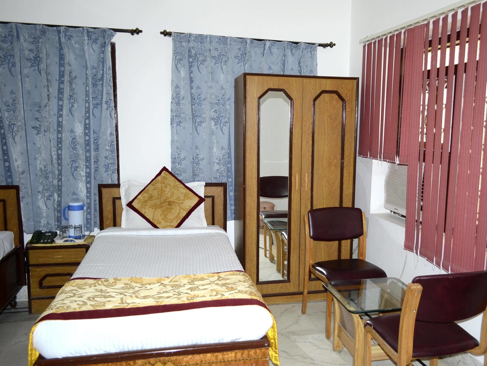 Hotel Tokyo Vihar Bodh Gaya Ngoại thất bức ảnh