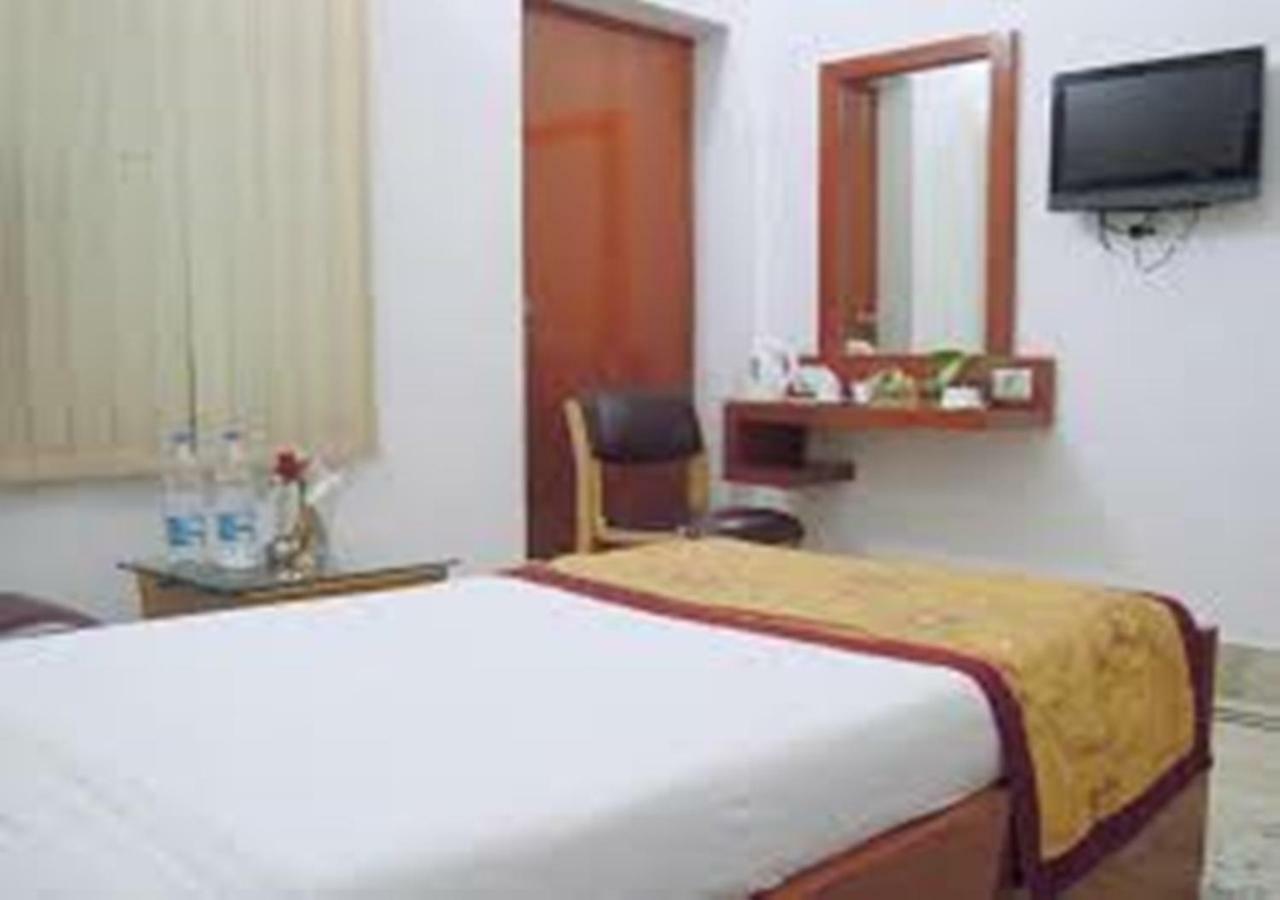 Hotel Tokyo Vihar Bodh Gaya Ngoại thất bức ảnh